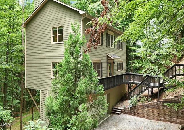 Photo 2 of Single family home for sale at 629 Brookview Dr, Chapel Hill, NC 27514 | MLS# 10173805 | Listing updated on 2026-07-18