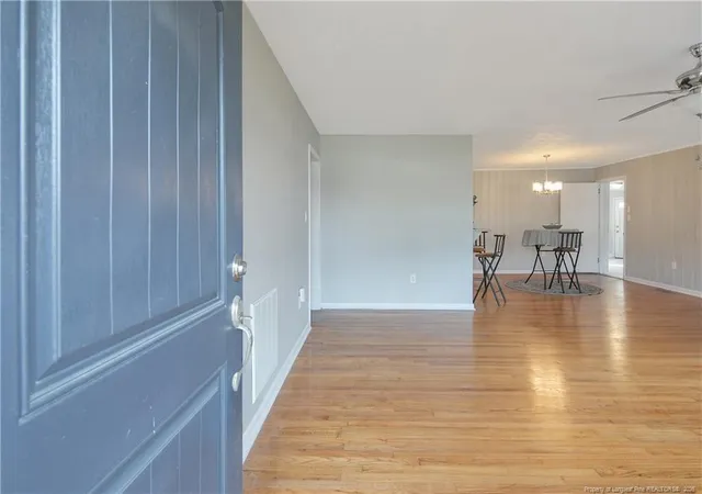 Photo 4 of Single family home for sale at 6019 S US Hwy 301, Hope Mills, NC 28348 | MLS# 758944 | Listing updated on 2026-08-26
