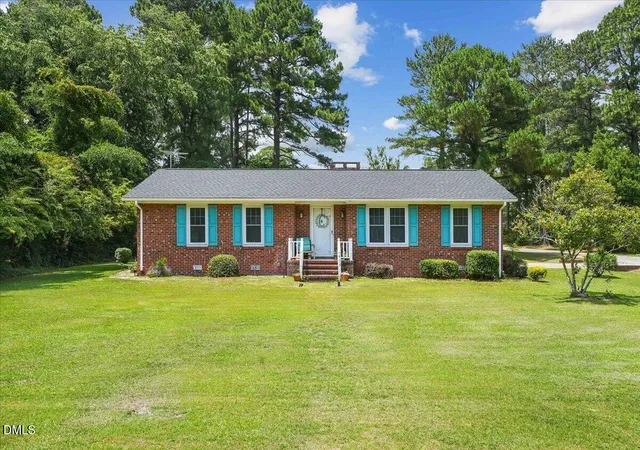 Homes for sale in Warsaw, NC | 419 Forrest Rd, Warsaw, NC 28398 | MLS# 10172928