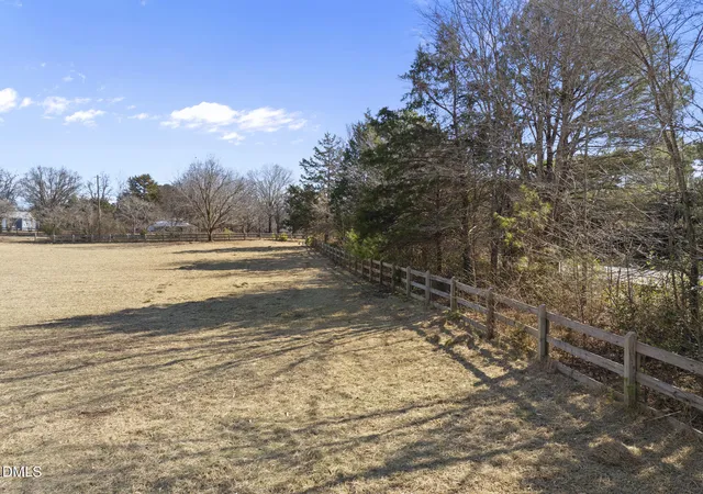 1st image of 2a Dairyland Rd, Chapel Hill, NC 27516 | MLS# 10172896