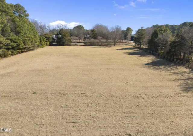 2nd image of 2a Dairyland Rd, Chapel Hill, NC 27516 | MLS# 10172896