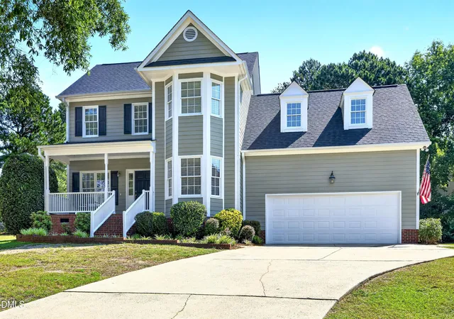 Homes for sale in Apex, NC | 1702 Ashbark Ct, Apex, NC 27502 | MLS# 10173550