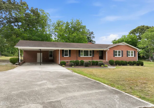 Homes for sale in Roxboro, NC | 106 Allensville Rd, Roxboro, NC 27574 | MLS# 10175405