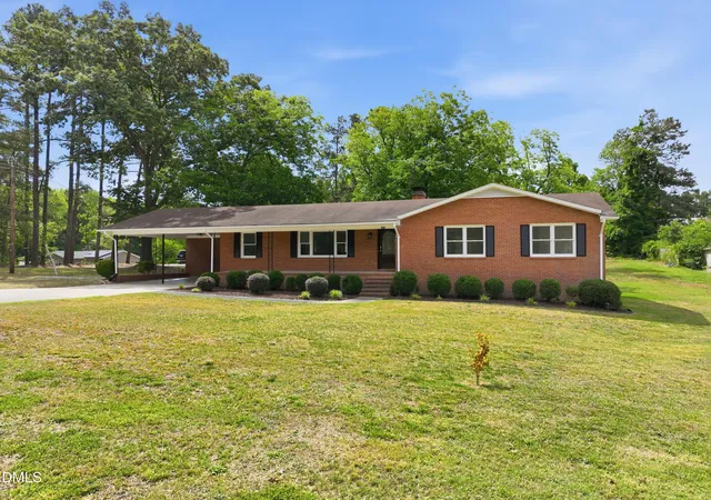 Homes for sale in Roxboro, NC | 106 Allensville Rd, Roxboro, NC 27574 | MLS# 10175405