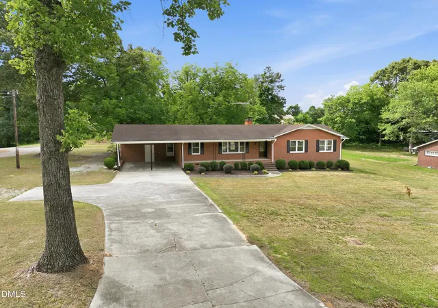 Homes for sale in Roxboro, NC | 106 Allensville Rd, Roxboro, NC 27574 | MLS# 10175405