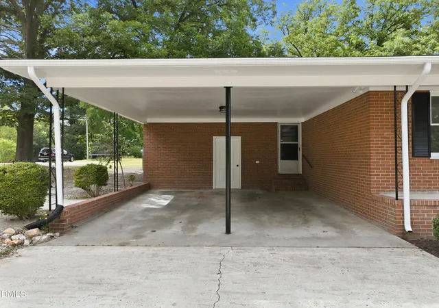 Homes for sale in Roxboro, NC | 106 Allensville Rd, Roxboro, NC 27574 | MLS# 10175405