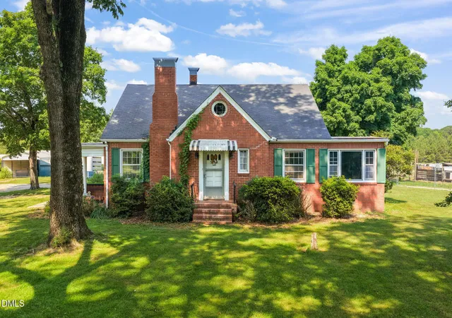 Photo 1 of Sale Pending at 5225 Satterwhite Point Rd, Henderson, NC 27537 | MLS# 10173478 | Listing updated on 2026-08-14