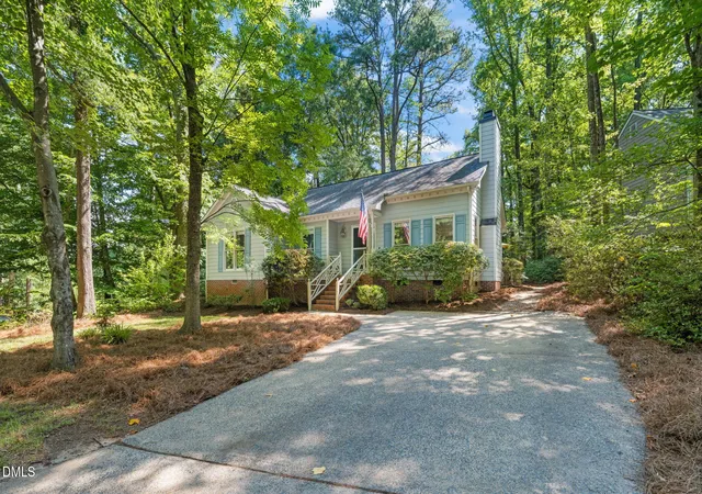Homes for sale in Durham, NC | 5 Briarfield Ct, Durham, NC 27713 | MLS# 10176189