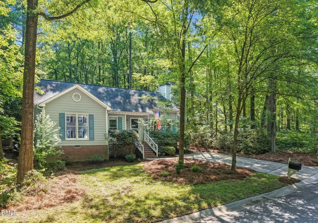 Homes for sale in Durham, NC | 5 Briarfield Ct, Durham, NC 27713 | MLS# 10176189