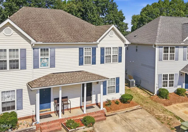Photo 3 of Townhouse for sale at 2121 Ventana Ln, Raleigh, NC 27604 | MLS# 10174150 | Listing updated on 2026-08-03