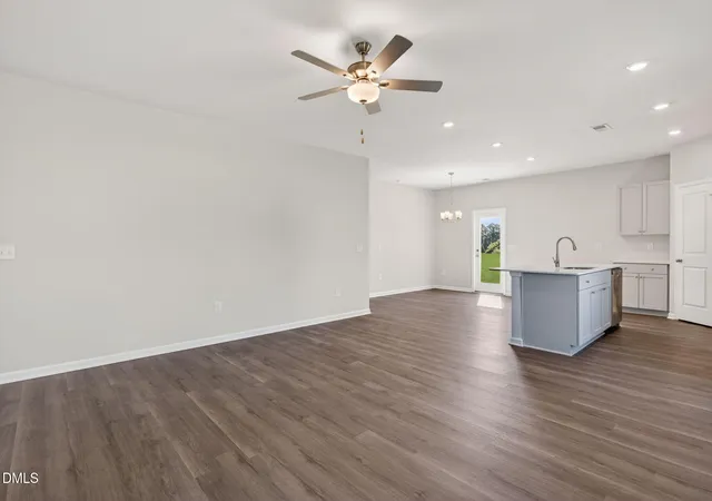 Photo 4 of Single family home for sale at 240 Shiloh Woods Cir, Smithfield, NC 27577 | MLS# 10173002 | Listing updated on 2026-09-20