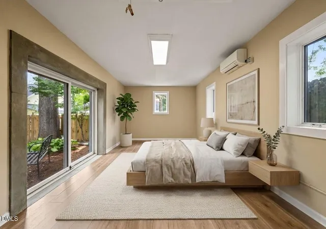 Photo 4 of Sale Pending at 808 Watauga St, Raleigh, NC 27604 | MLS# 10173044 | Listing updated on 2026-08-20