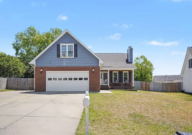 1st image of 2805 Franzia Dr, Fayetteville, NC 28306 | MLS# 10173253