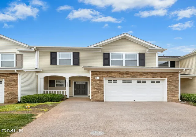 Photo 3 of Townhouse for sale at 5541 Nur Ln, Raleigh, NC 27606 | MLS# 10174009 | Listing updated on 2026-09-08