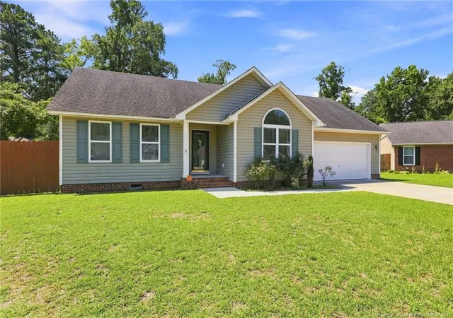 Photo 2 of Sale Pending at 5527 Ballentine St, Hope Mills, NC 28348 | MLS# 763557 | Listing updated on 2026-08-03