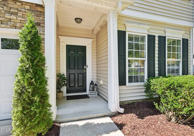 3rd image of 2115 Cedar Grove Dr, Durham, NC 27703 | MLS# 10173818