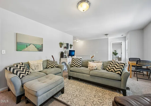 5th image of 2115 Cedar Grove Dr, Durham, NC 27703 | MLS# 10173818
