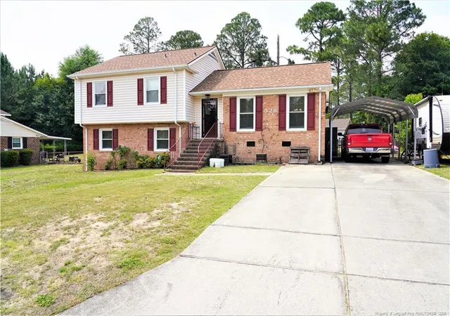 Photo 1 of Single family home for sale at 528 Carteret Pl, Fayetteville, NC 28311 | MLS# 764043 | Listing updated on 2026-07-18