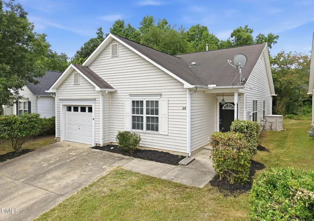 Homes for sale in Apex, NC | 104 Litton St, Apex, NC 27502 | MLS# 10173704