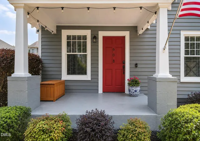Photo 2 of Single family home for sale at 608 N Boundary St, Raleigh, NC 27604 | MLS# 10173335 | Listing updated on 2026-08-04