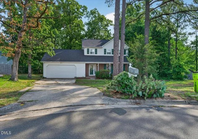 Photo 2 of Single family home for sale at 5806 Wrenwood Ct, Durham, NC 27703 | MLS# 10173854 | Listing updated on 2026-07-18