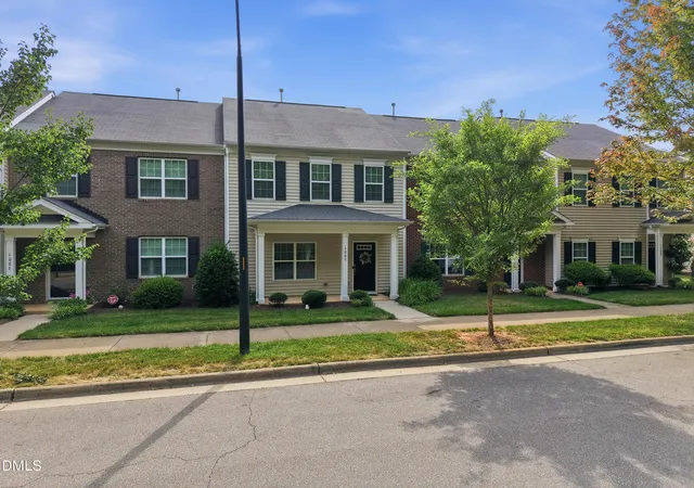 Photo 2 of Townhouse for sale at 1005 Ileagnes Rd, Raleigh, NC 27603 | MLS# 10173475 | Listing updated on 2026-08-28