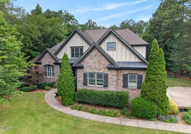 Photo 2 of Sale Pending at 41 Fairstone Ct, Durham, NC 27713 | MLS# 10176926 | Listing updated on 2026-08-14