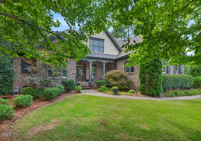 Photo 3 of Sale Pending at 41 Fairstone Ct, Durham, NC 27713 | MLS# 10176926 | Listing updated on 2026-08-14