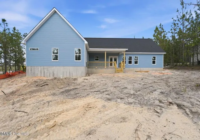 Homes for sale in West End, NC | 2013 Pewter Ln, West End, NC 27376 | MLS# 10173049