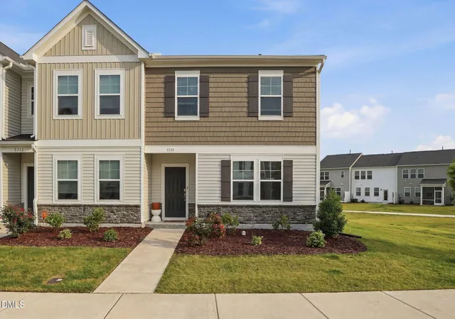 Townhouse for sale at 5330 Arkose Dr, Raleigh, NC 27610 | MLS# 10173270
