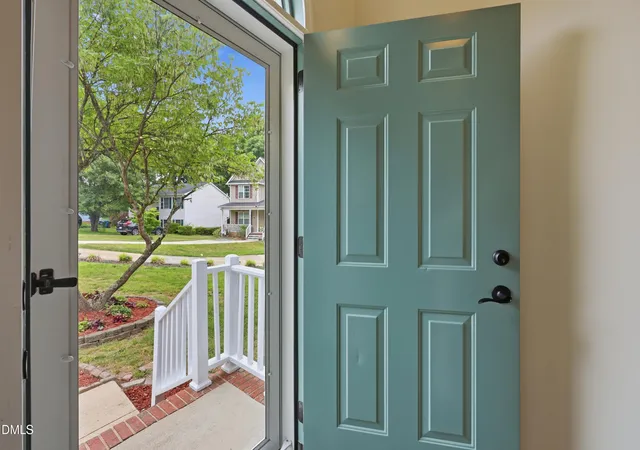 2nd image of 3703 Phillips Wy W, Durham, NC 27713 | MLS# 10173311