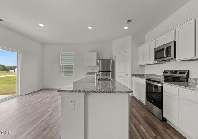 3rd image of 29 Rolling Star Ct, Louisburg, NC 27549 | MLS# 10173086