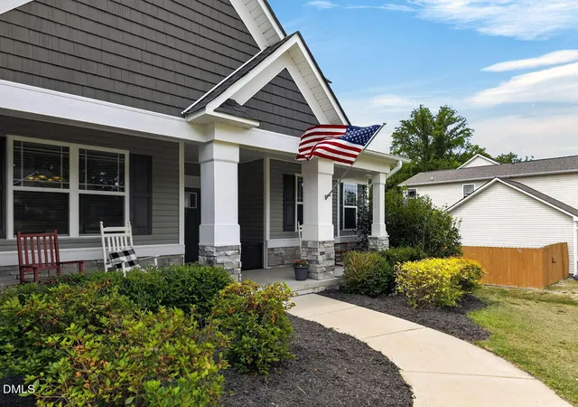 3rd image of 65 Everwood Dr, Four Oaks, NC 27524 | MLS# 10173364
