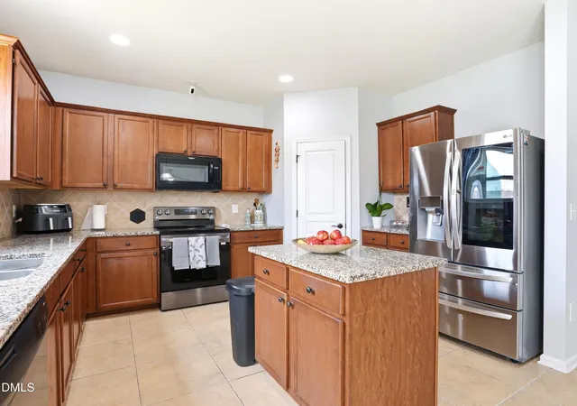 Photo 3 of Single family home for sale at 8128 Hovingham Way, Raleigh, NC 27616 | MLS# 10173650 | Listing updated on 2026-08-30