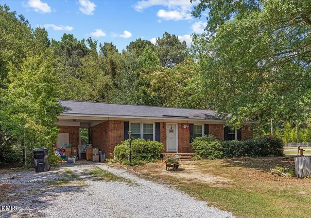 Homes for sale in Smithfield, NC | 158 Mitchner Dr, Smithfield, NC 27577 | MLS# 10175079