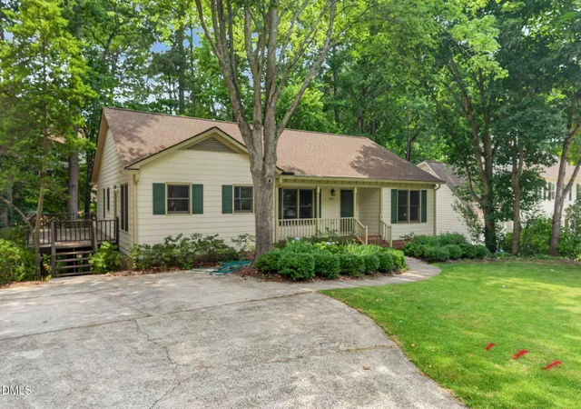 Photo 3 of Single family home for sale at 4907 Fortunes Ridge Dr, Durham, NC 27713 | MLS# 10173303 | Listing updated on 2026-08-20