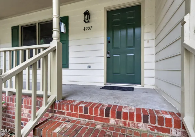Photo 4 of Single family home for sale at 4907 Fortunes Ridge Dr, Durham, NC 27713 | MLS# 10173303 | Listing updated on 2026-08-20