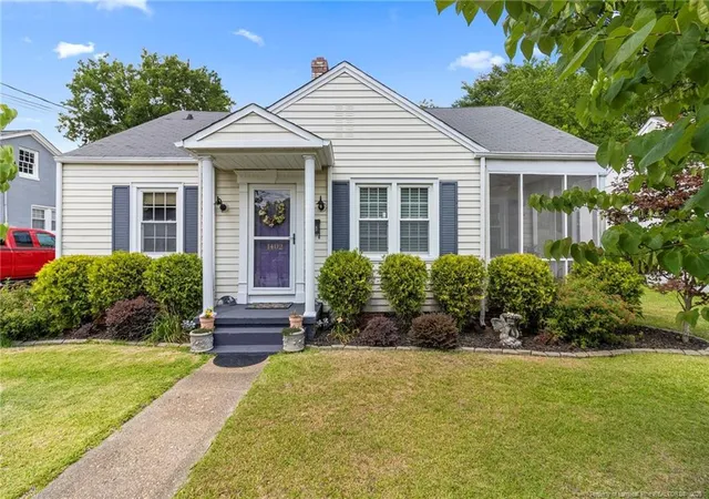 1st image of 1402 Summitt Ave, Fayetteville, NC 28305 | MLS# 764160