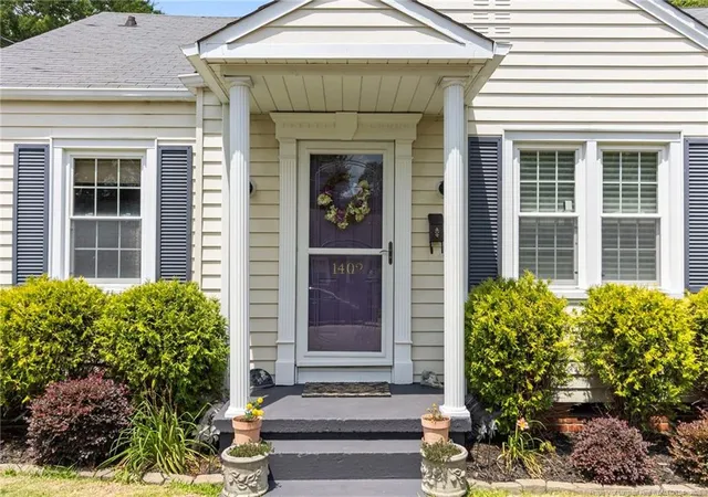 2nd image of 1402 Summitt Ave, Fayetteville, NC 28305 | MLS# 764160