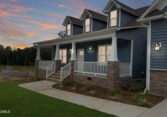 Photo 2 of Single family home for sale at 272 Seahawk Way, Zebulon, NC 27597 | MLS# 10173188 | Listing updated on 2026-08-27