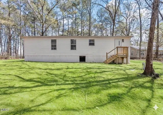 Homes for sale in Pikeville, NC | 124 Decoy Dr, Pikeville, NC 27863 | MLS# 10173575