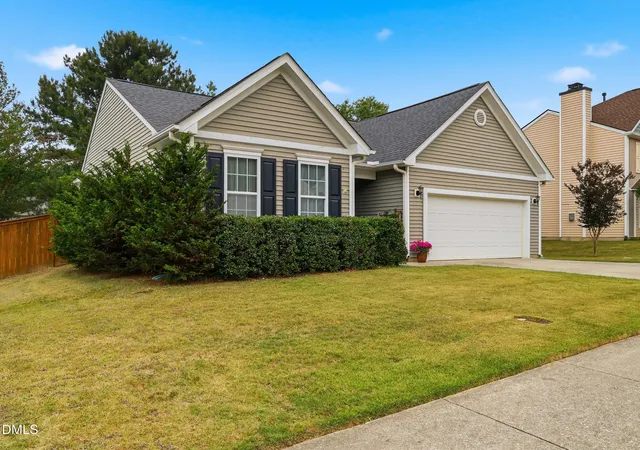 2nd image of 5215 Cardinal Grove Blvd, Raleigh, NC 27616 | MLS# 10173574