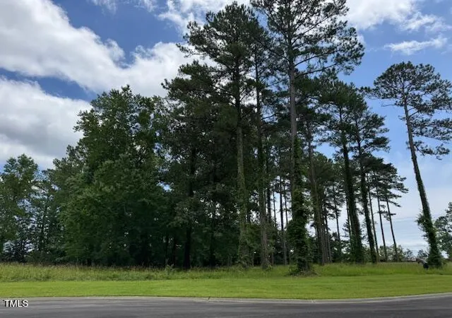Photo 1 of Land for sale at 40 Currituck Cir, Oriental, NC 28571 | MLS# 10173225 | Listing updated on 2026-10-07