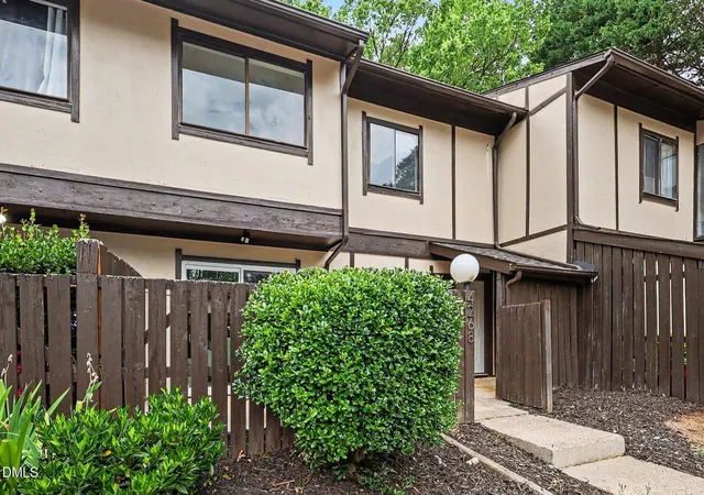 Listing Photo 5 - Condo for sale in building located at 4268 Lake Ridge Dr, Raleigh, NC 27604