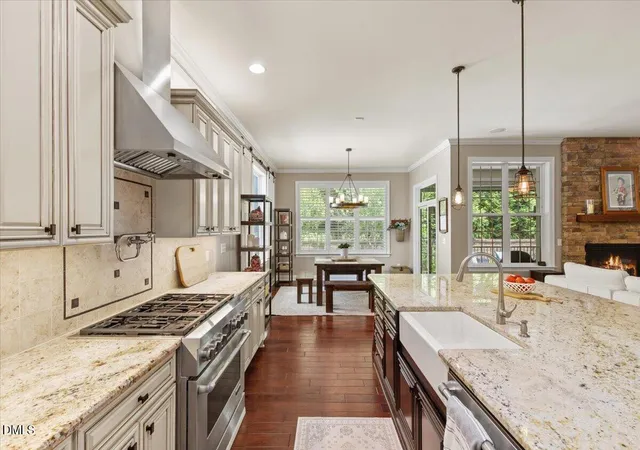 Photo 3 of Sale Pending at 6 Beaufort Ct, Durham, NC 27713 | MLS# 10173293 | Listing updated on 2026-09-17