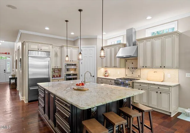 Photo 4 of Sale Pending at 6 Beaufort Ct, Durham, NC 27713 | MLS# 10173293 | Listing updated on 2026-09-17