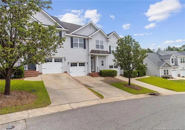 Photo 3 of Townhouse for sale at 914 Westland Ridge Rd, Fayetteville, NC 28311 | MLS# 762969 | Listing updated on 2026-09-12