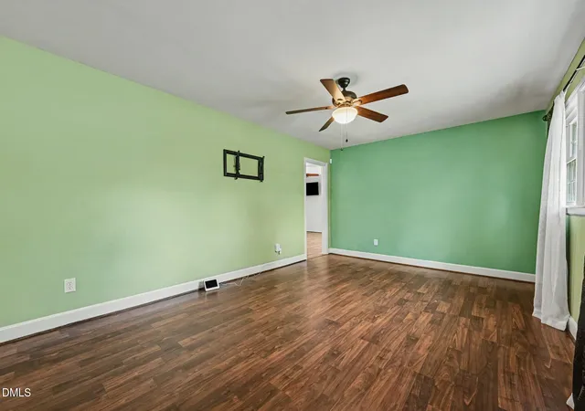 Homes for sale in Mebane, NC | 525 N Carr St, Mebane, NC 27302 | MLS# 10176541