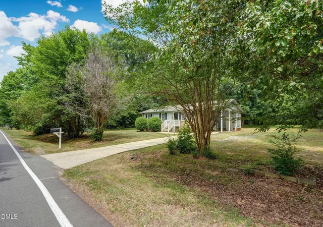 Homes for sale in Mebane, NC | 201 Lancaster Rd, Mebane, NC 27302 | MLS# 10173565