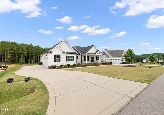Homes for sale in Selma, NC | 183 Batten Hill Ln, Selma, NC 27576 | MLS# 10173548